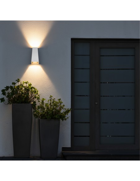 kelvo® FLUX KLV-101-0121 Μοντέρνο Φωτιστικό Τοίχου - Απλίκα LED 6W 750lm 30° AC 220-240V Αδιάβροχο IP65 Θερμό Λευκό 2700K - Bridgelux COB Chip & TÜV SÜD Driver - Λευκό Ματ - Μ5 x Π8.5 x Υ17cm - 5 Χρόνια Εγγύηση